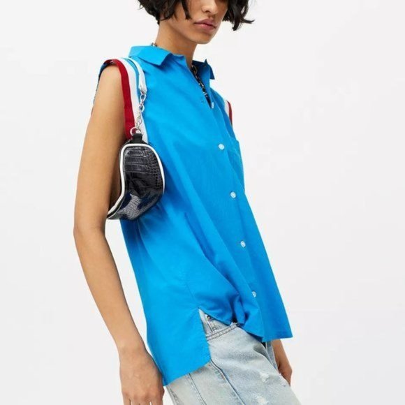 UO Wayne Embroidered Undefeated Broken Heart VarsitySleeveless Button Down Shirt - Picture 5 of 12